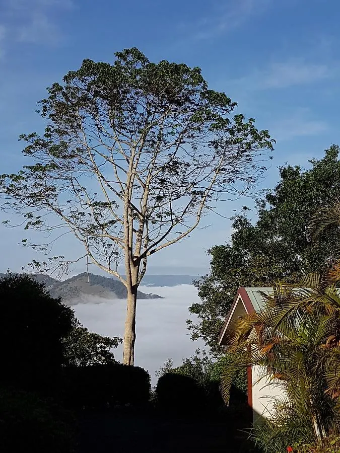 Artisan Spa Views 5 Bedrooms 4 Bathrooms Maleny Australië