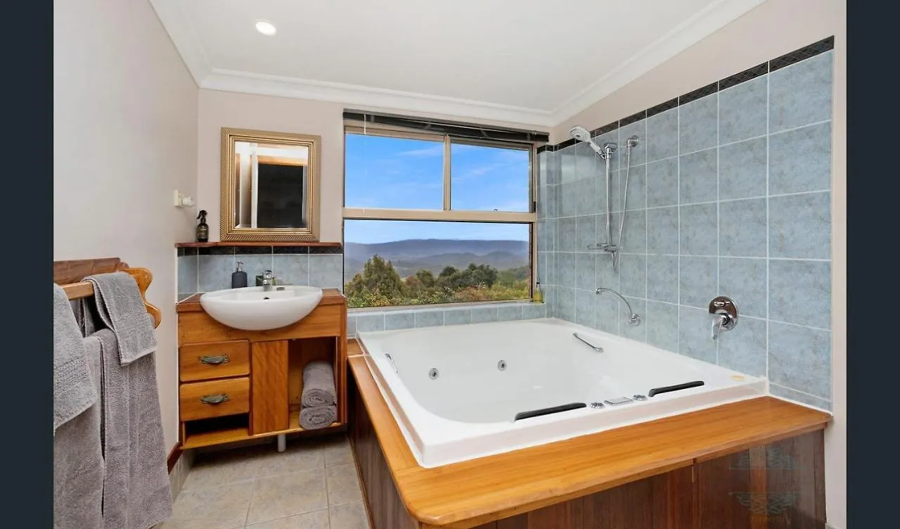 Artisan Spa Views 5 Bedrooms 4 Bathrooms Maleny Australia