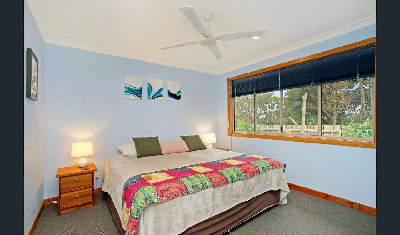 Artisan Spa Views 5 Bedrooms 4 Bathrooms Maleny Holiday home