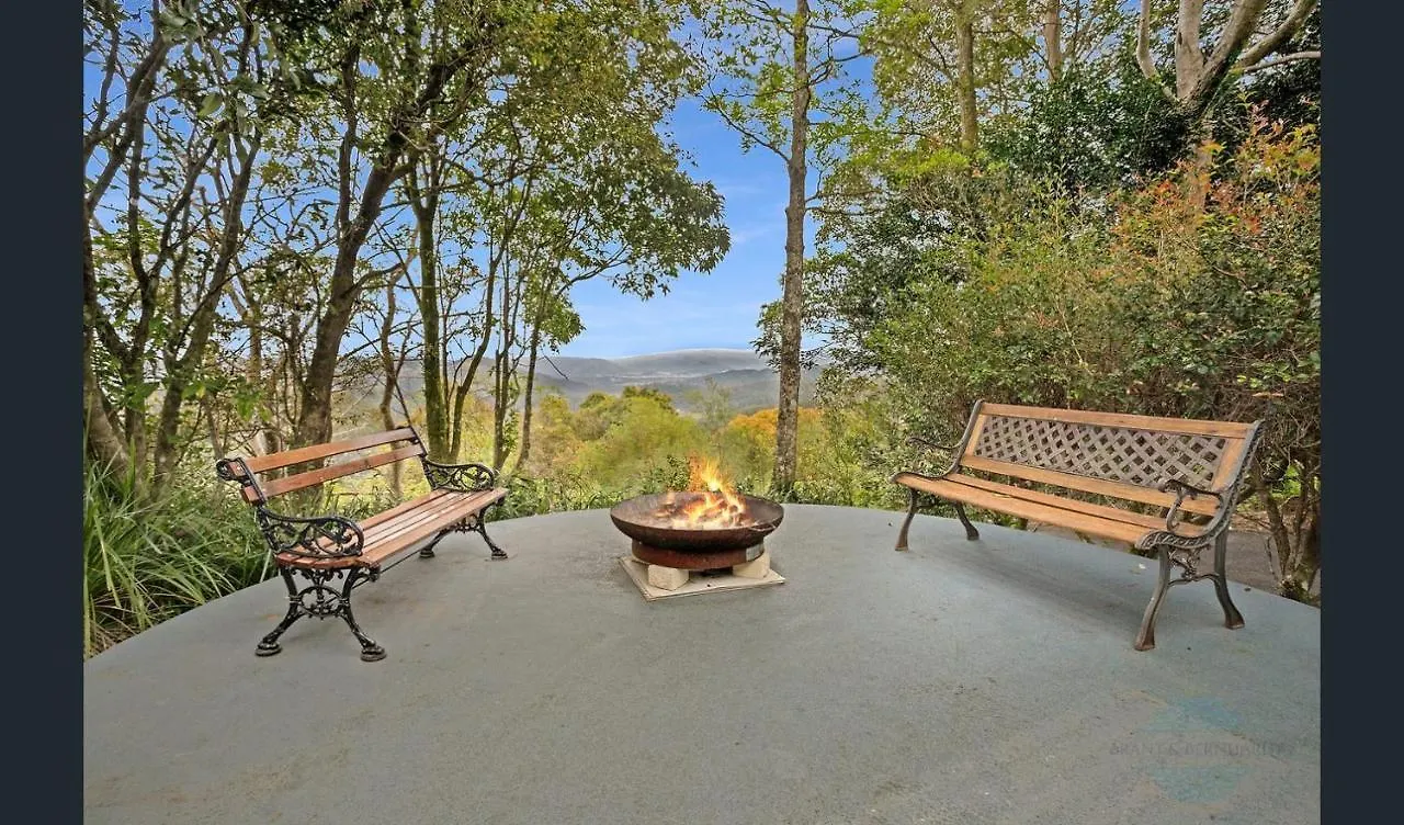 Artisan Spa Views 5 Bedrooms 4 Bathrooms Maleny 0*,