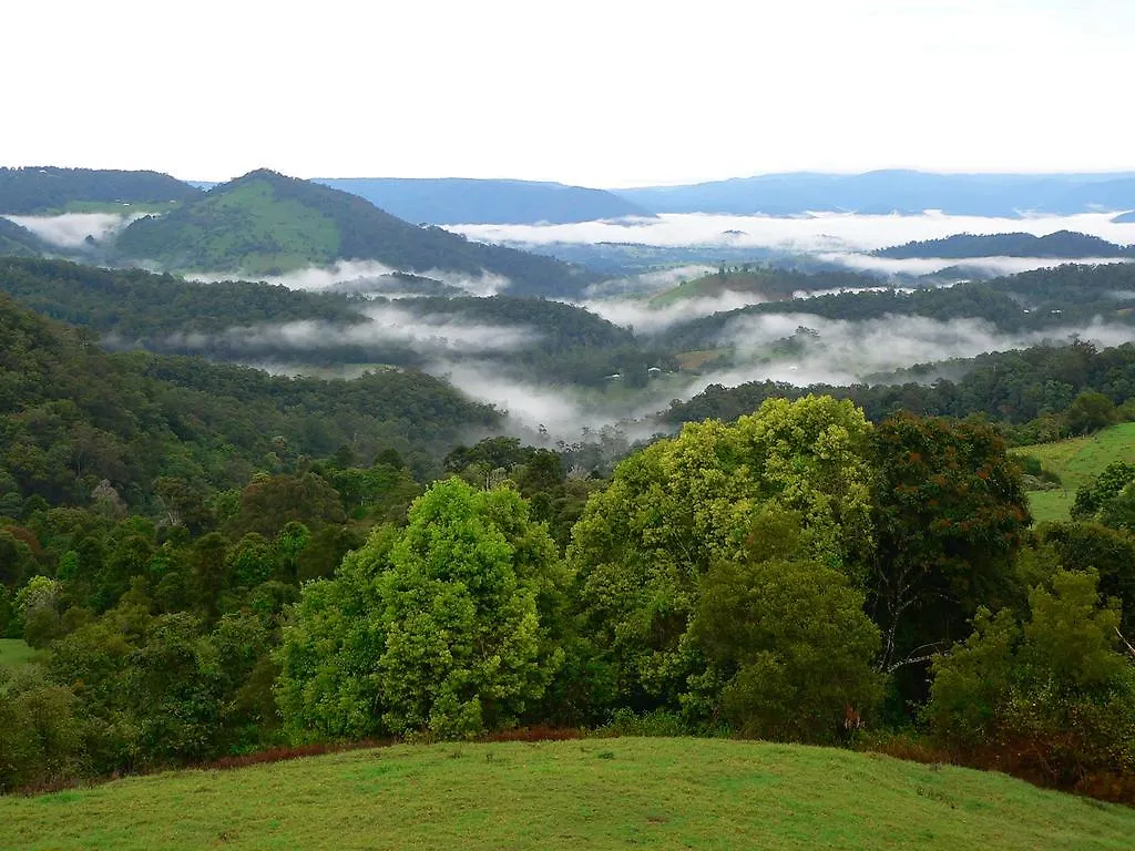 Artisan Spa Views 5 Bedrooms 4 Bathrooms Maleny 0*,