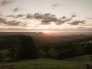 Artisan Spa Views 5 Bedrooms 4 Bathrooms Maleny