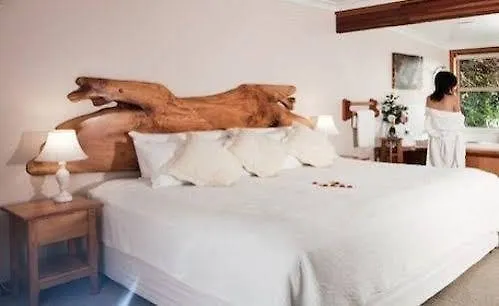 Holiday home Artisan Spa Views 5 Bedrooms 4 Bathrooms Maleny